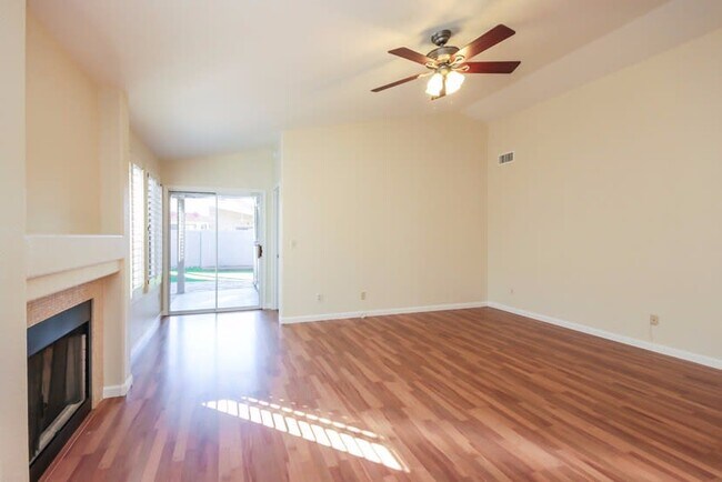 Building Photo - 4525 E Silverwood Dr