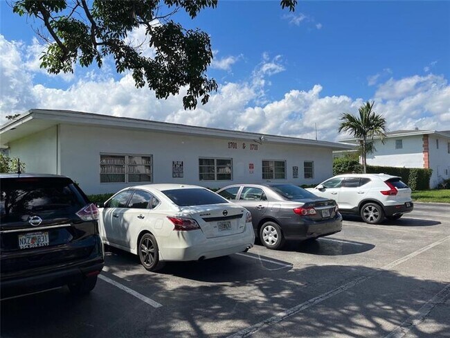 Building Photo - 1701 NW 46th Ave