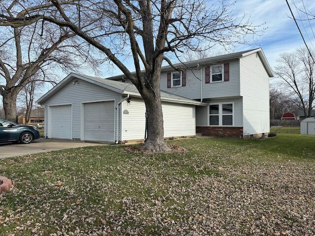 Primary Photo - Large duplex unit in Bartonville