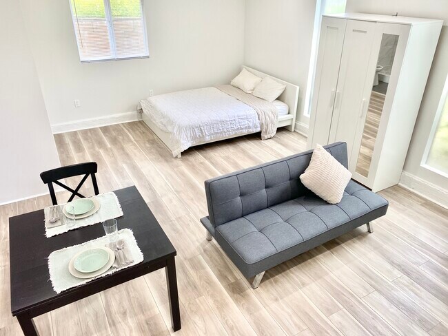 Foto del edificio - 7272 Cirrus Way