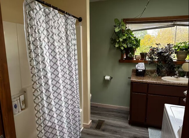 Foto del edificio - 13530 Scatter Ridge Rd