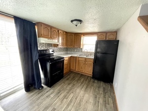 Kitchen - 224 E Central Ave