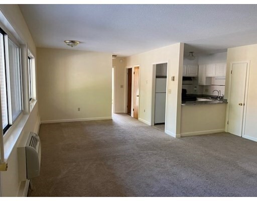 Building Photo - 19 Lakeview Gardens