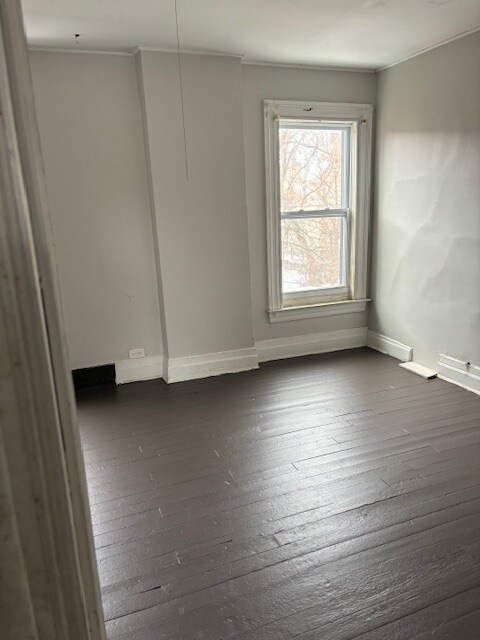 Building Photo - 1224 Niagara St
