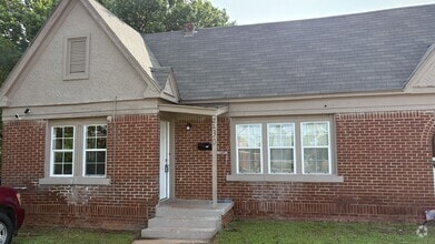 Building Photo - 2130 N Stonewall Ave