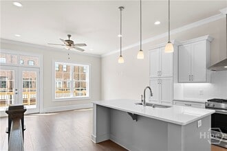 Building Photo - 429 Port St