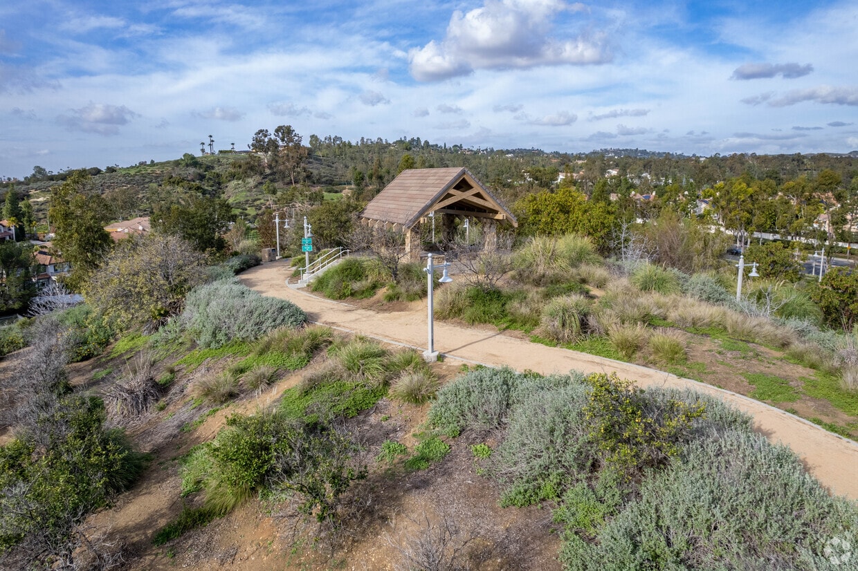 Tustin city image