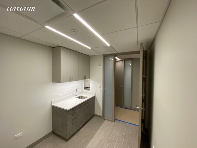 Foto del edificio - 110 E 60th St