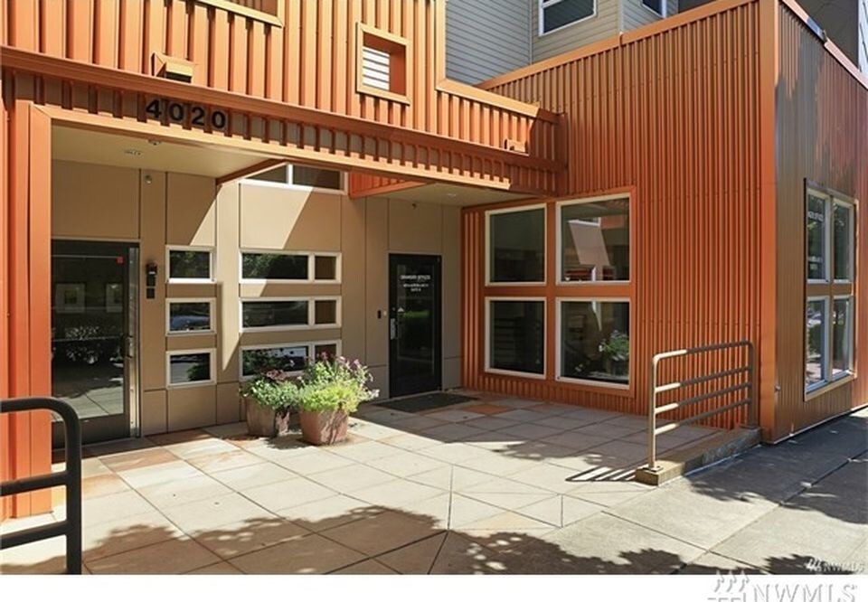 Foto principal - 4020 Aurora Ave N