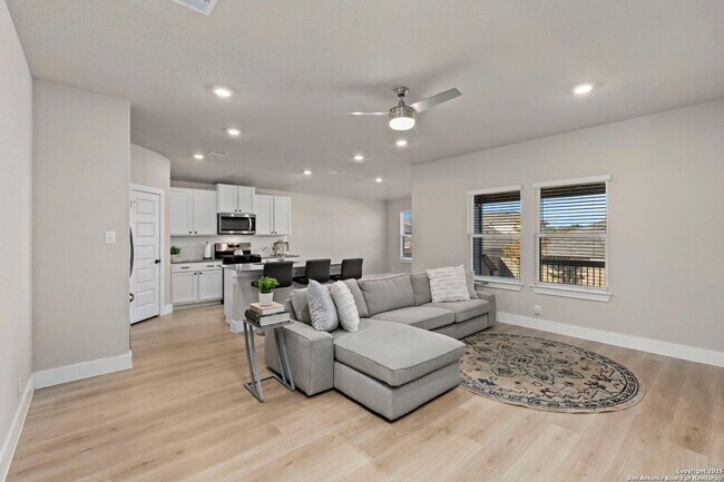 Foto del edificio - 4 Bedroom/2 Bath BrookStone Creek Subdivision