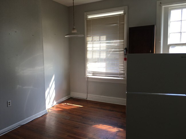 Foto del edificio - 364 S Queen St