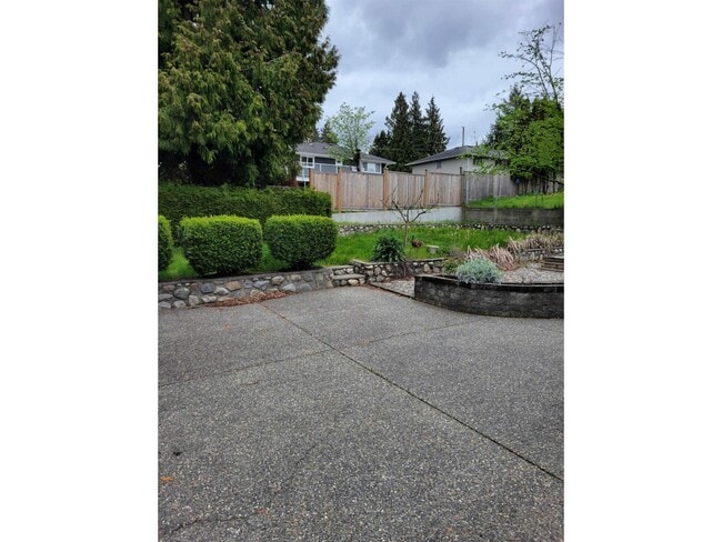 Building Photo - 9686 Princess Dr