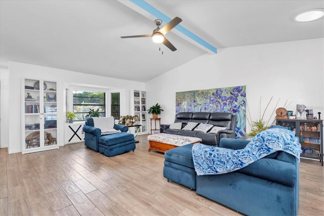 Foto del edificio - 10105 Briar Cir