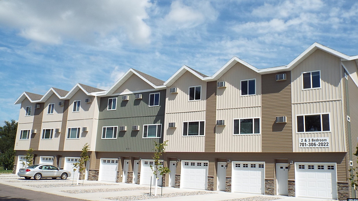 Primary Photo - R&T Townhomes