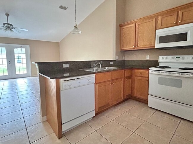 Foto del edificio - R# 5900-P