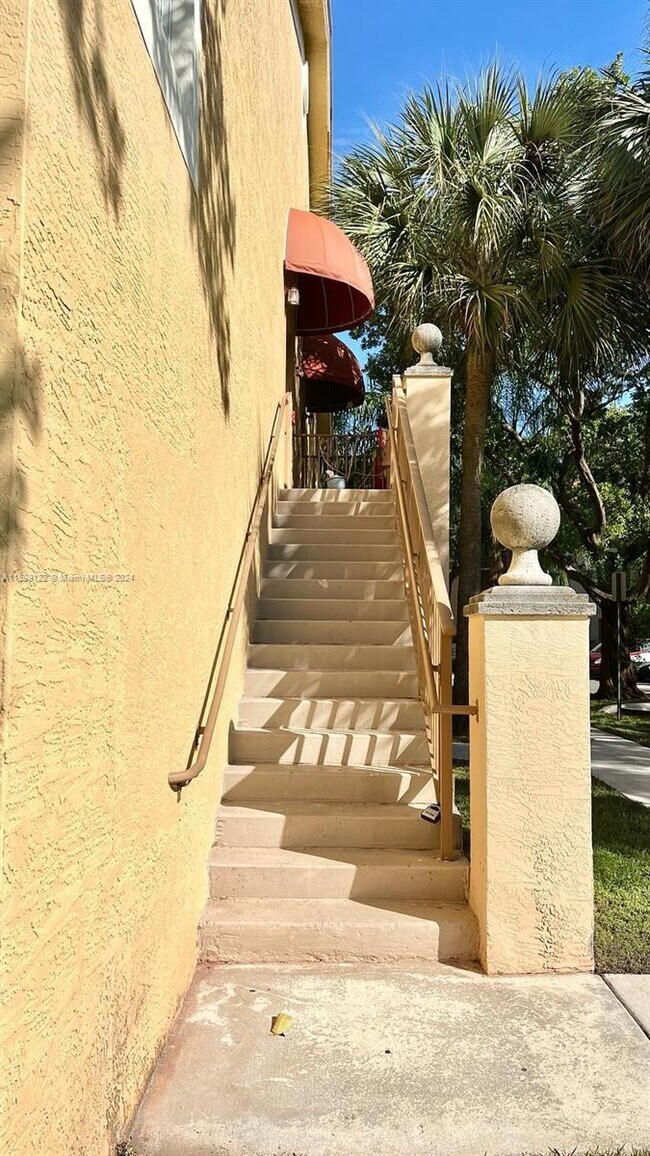 Foto del edificio - 4220 San Marino Blvd