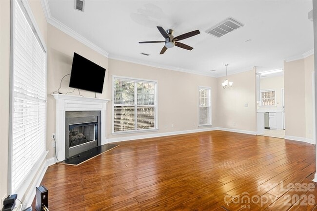Foto del edificio - 958 W 1st St