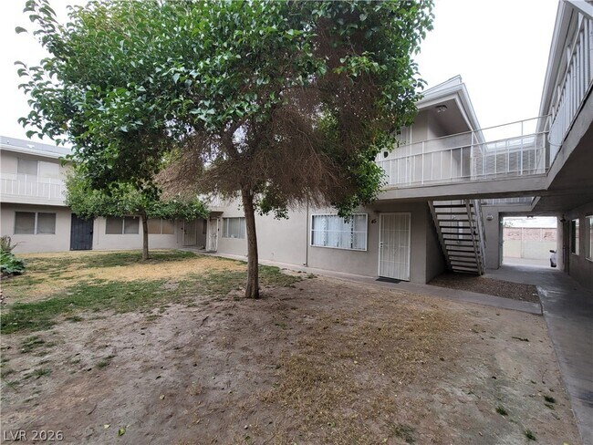 Foto del edificio - 304 Orland St