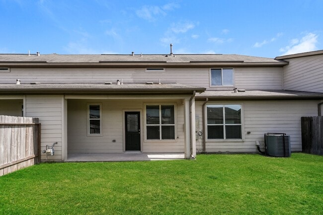 Building Photo - 12426 Gemma Ln