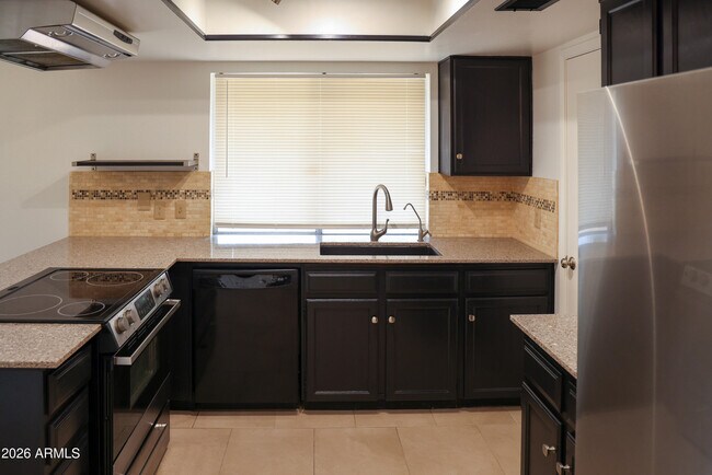 Building Photo - 17819 N 45th Ave