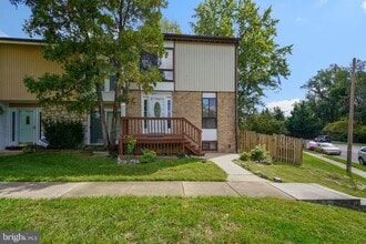 Building Photo - 6351 Rockshire St
