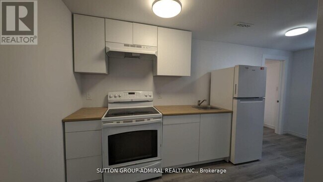 Photo du bâtiment - 113 Hurst Dr