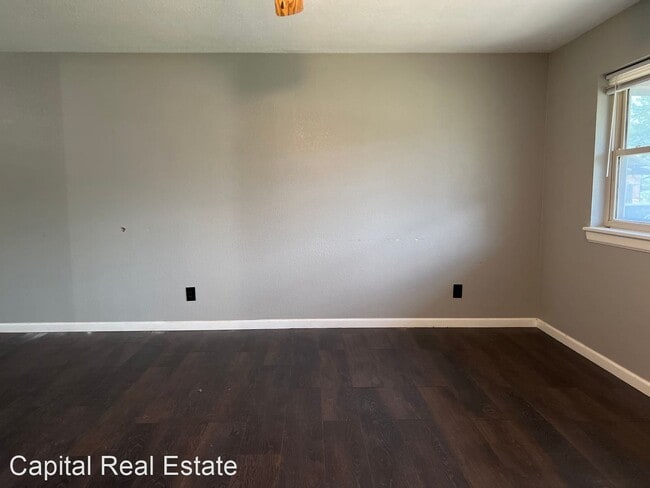 Foto del edificio - 3 br, 2 bath House - 117 Lou Drive