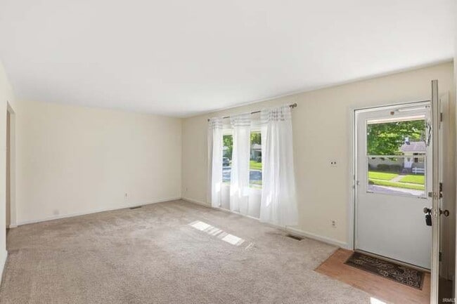 Building Photo - 5117 Northcrest Dr