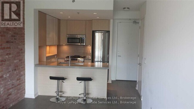 Building Photo - 88 Colgate Ave