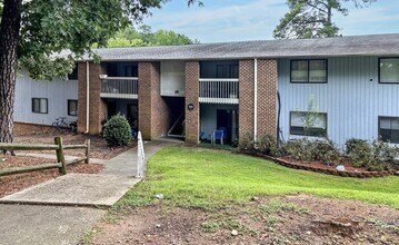 Building Photo - 1022 Sandlin Pl