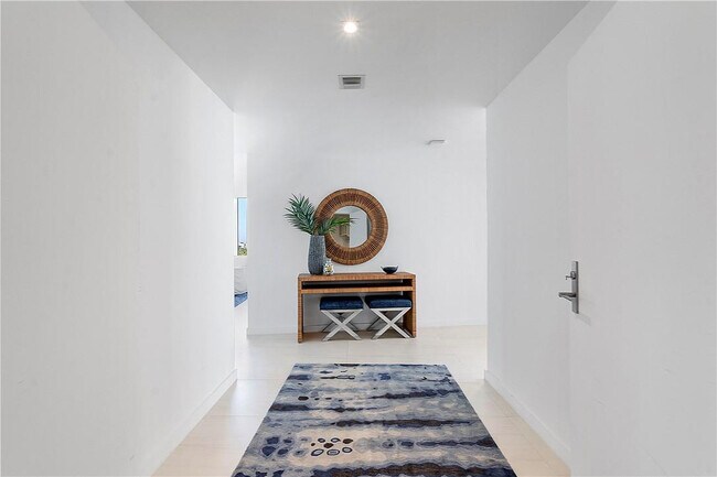 Foto del edificio - 2200 N Ocean Blvd