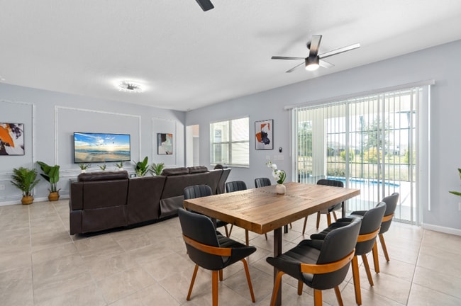 Building Photo - 4448 Monado Dr