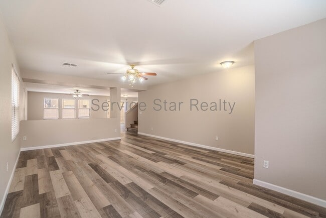 Building Photo - 9425 W Wilshire Ave