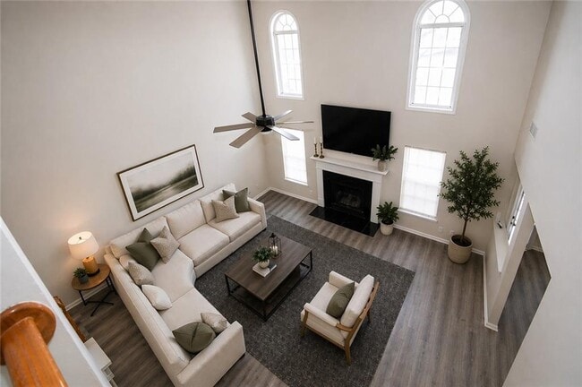 Foto del edificio - 4493 Bridle Ridge Way