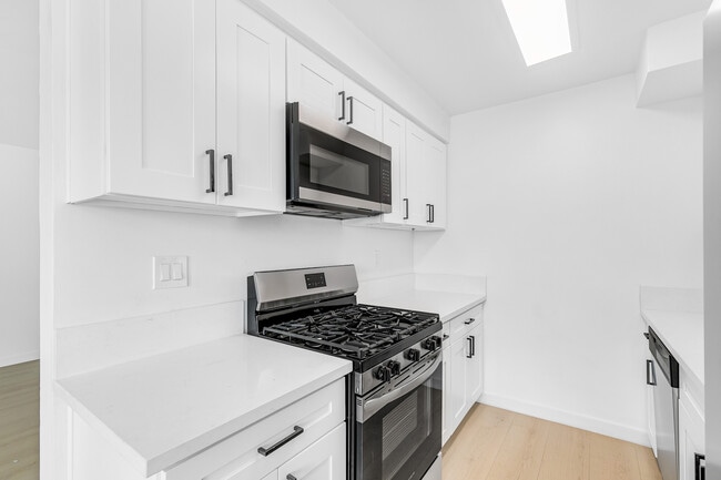 Foto del edificio - 2301 S Ridgeley Dr