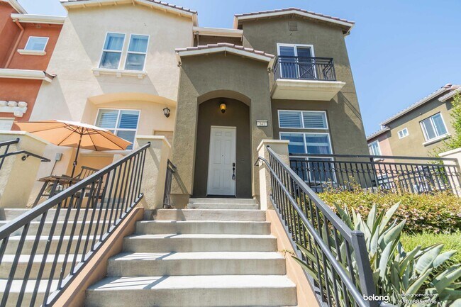 Foto del edificio - 341 Esfahan Ct