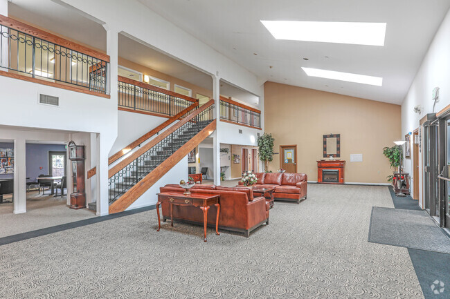 Main Lobby - The Meadows of Auburn Hills Senior Community