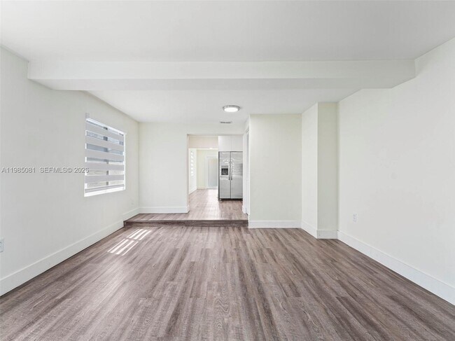 Foto del edificio - 3031 SW 64th Ave