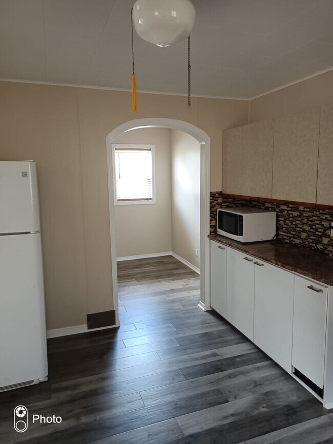 Building Photo - 2 Bed / 1 Bath Home for Rent – $1,899/mont...