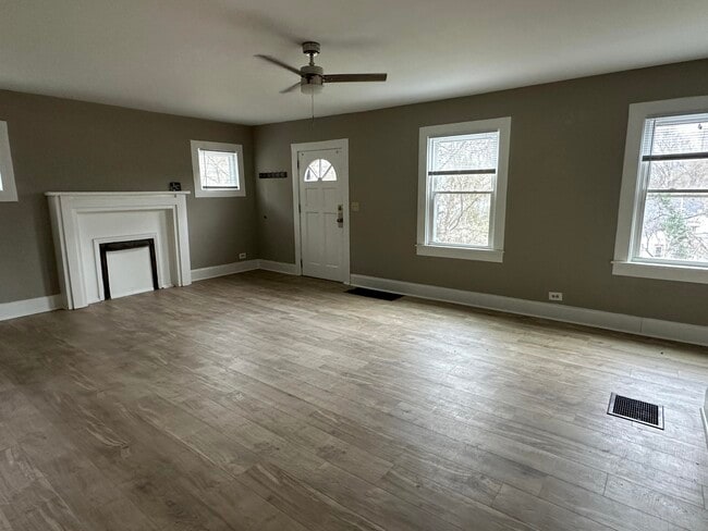 Foto del edificio - 302 Clay St