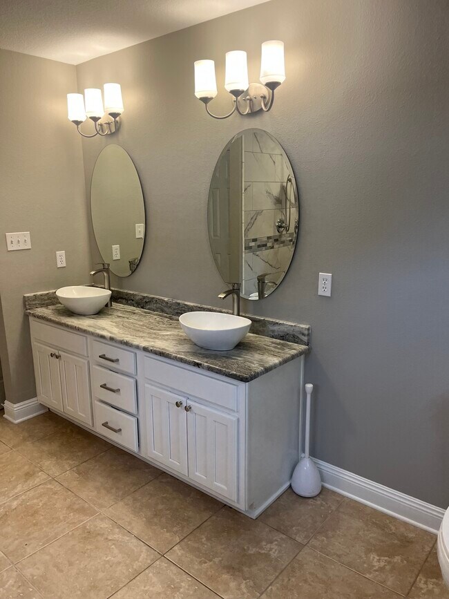 Foto del edificio - 701 Sarazen Dr