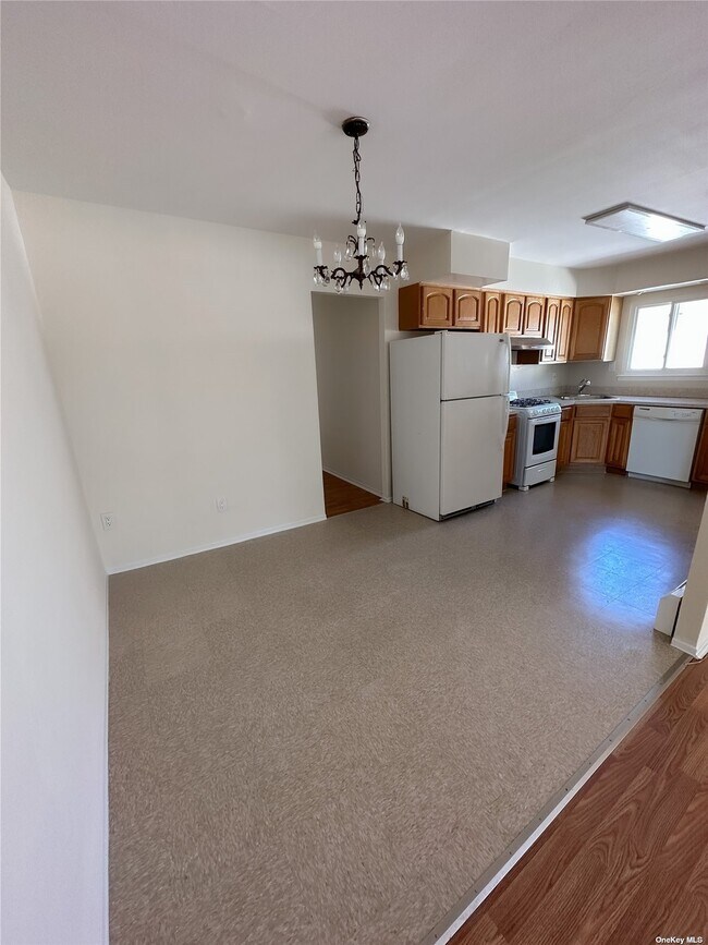 Foto del edificio - 37-24 Brookside St