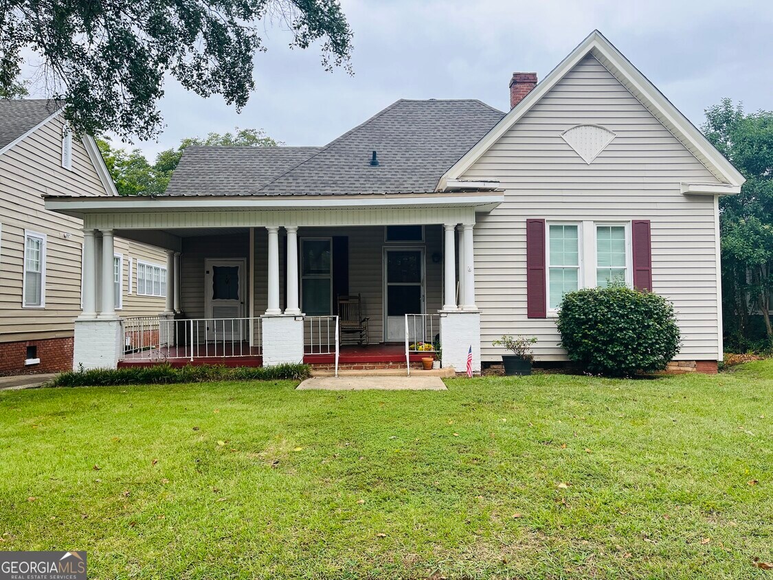 Foto principal - 606 Broad St