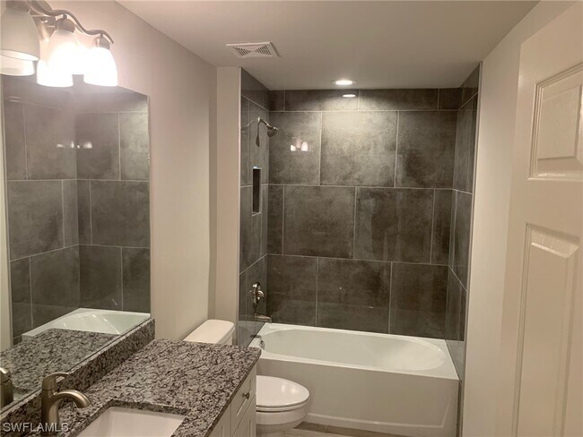 Foto del edificio - 3919 SW 8th Ct