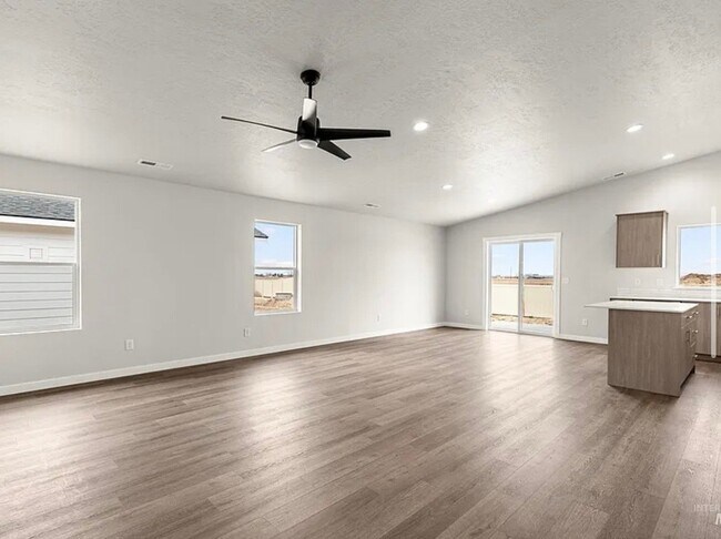 Foto del edificio - 5270 E Phelps Lk Dr
