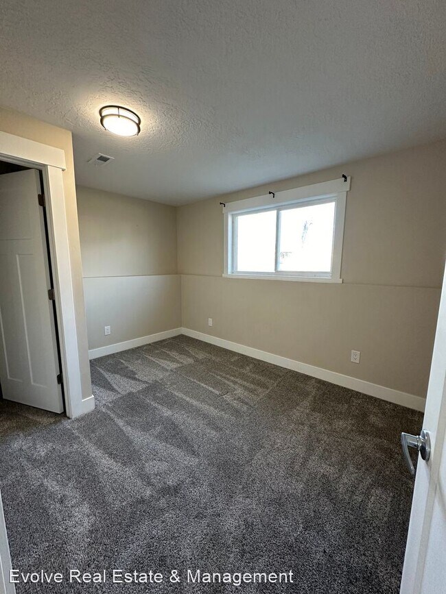 Building Photo - 4 br, 2 bath House - 1051 W 1375 N