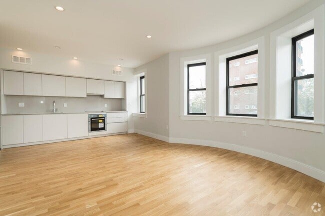 Building Photo - 129 Highland Ave