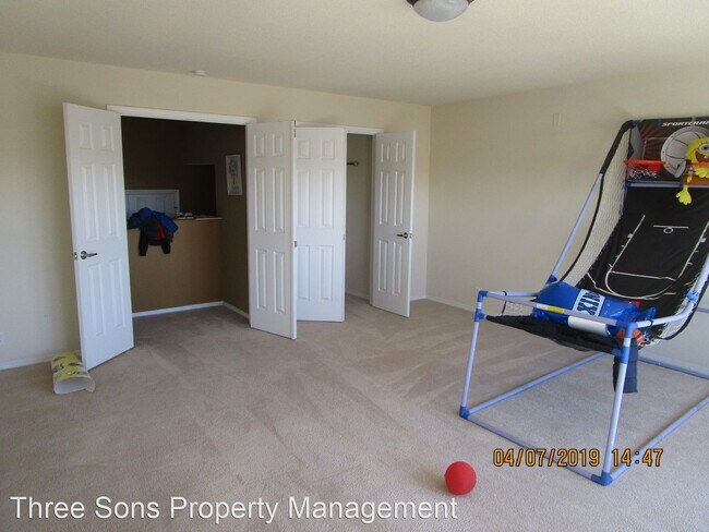 Building Photo - 4 br, 3 bath House - 6120 Cielo Grande