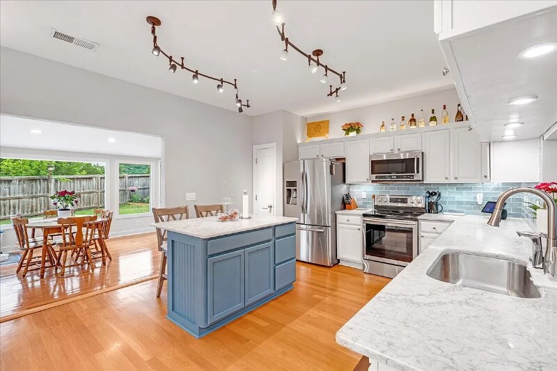 Foto principal - 1016 Riverspring Dr