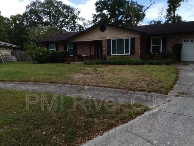 Building Photo - 5998 Greenwillow Ln S
